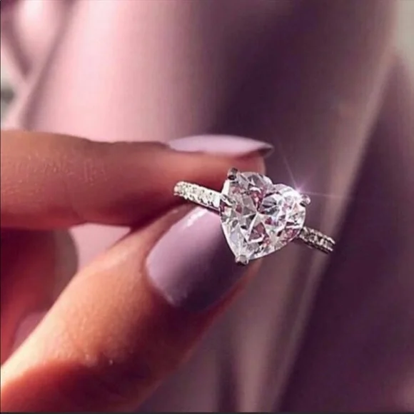 Lovely Heart 925 Silver Beautiful Diamond Ring - Picture 2 of 4